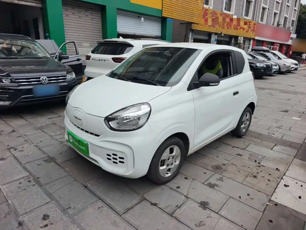 Roewe Clever — фото 2