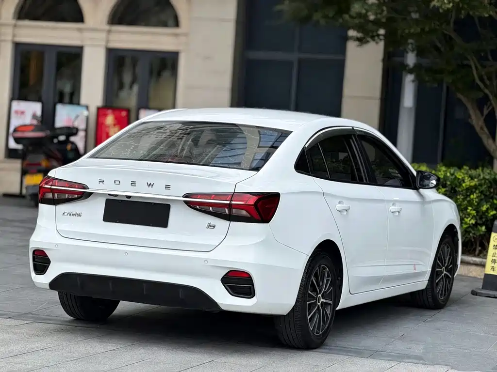 Roewe i5 — фото 8