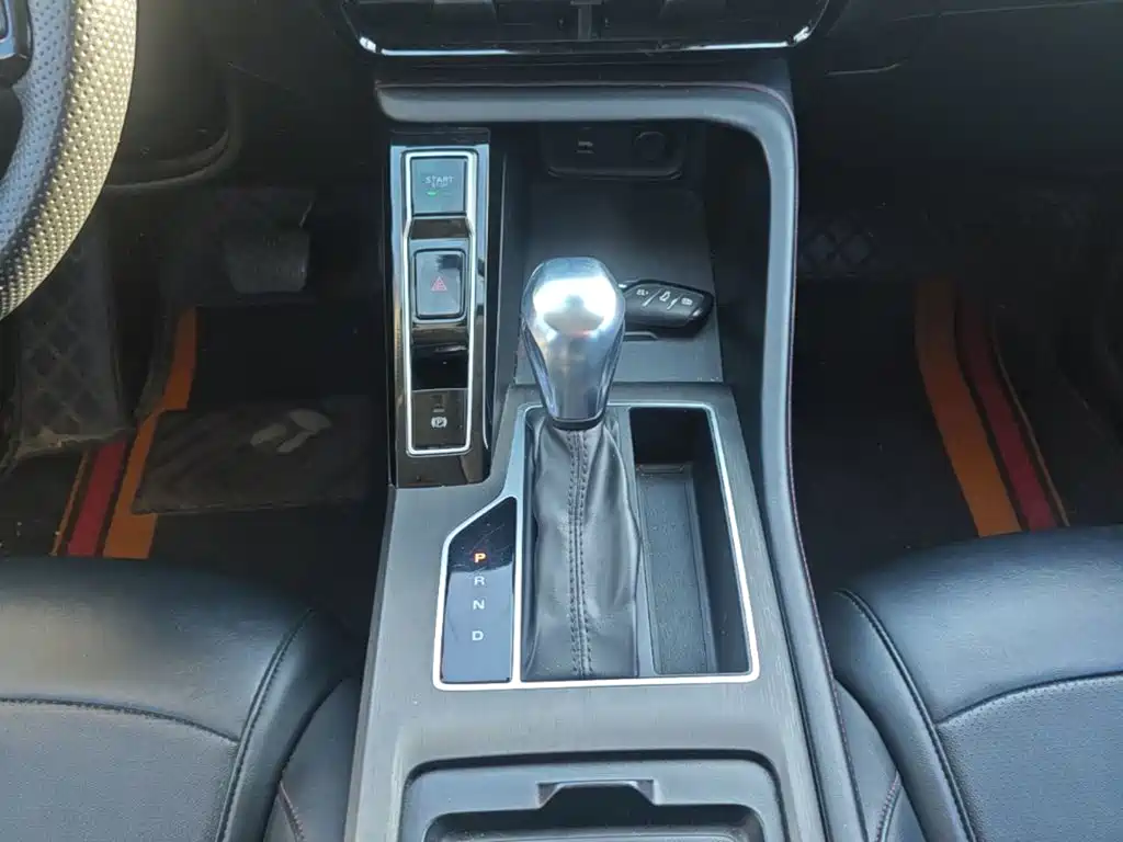 Roewe i5 — фото 14