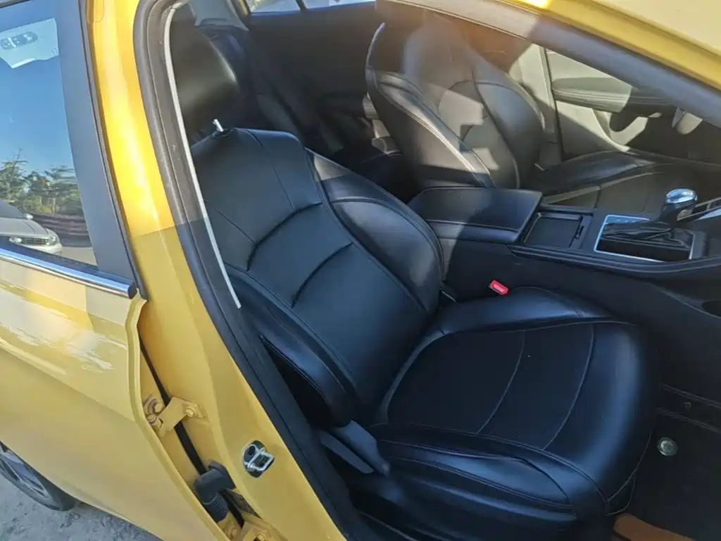 Roewe i5 — фото 25