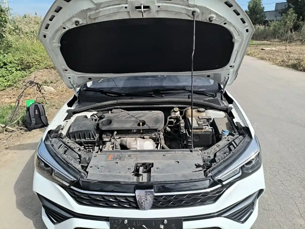 Roewe i5 — фото 20