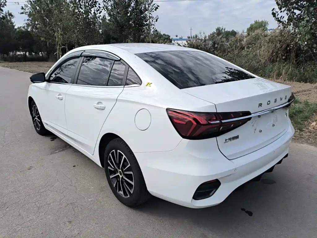 Roewe i5 — фото 5