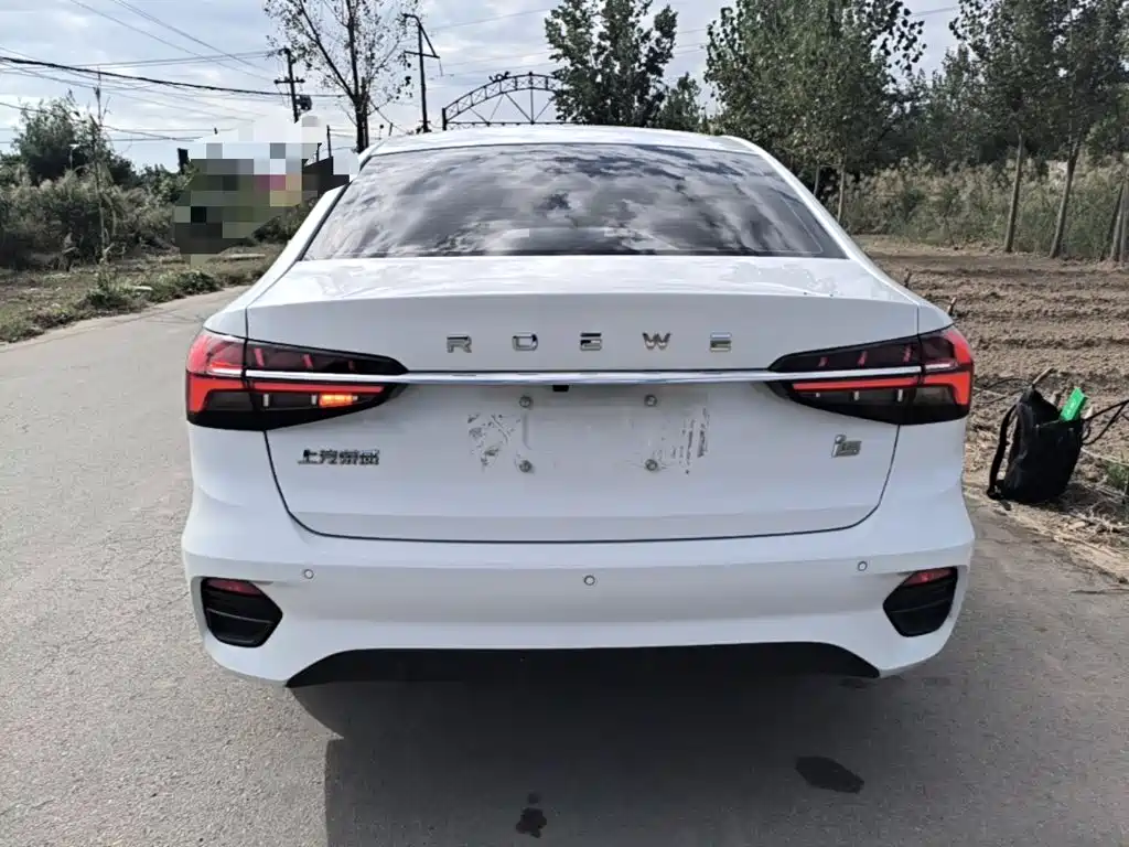 Roewe i5 — фото 6