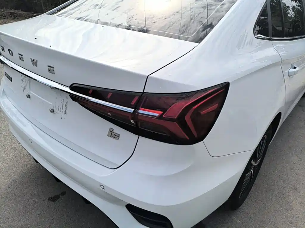 Roewe i5 — фото 8