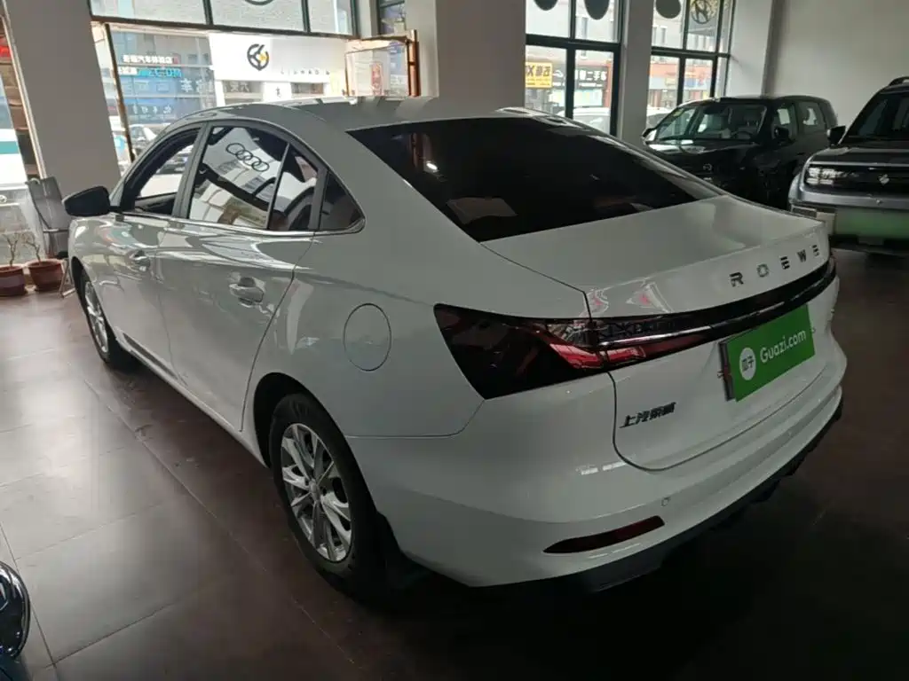 Roewe i5 — фото 5