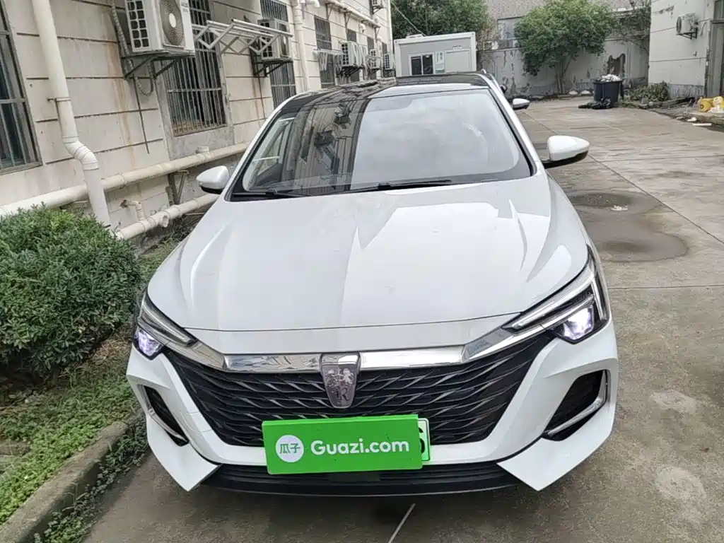 Roewe i6 MAX New Energy — фото 3