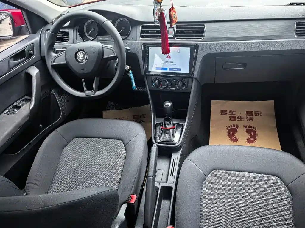Skoda Rapid Spaceback — фото 6