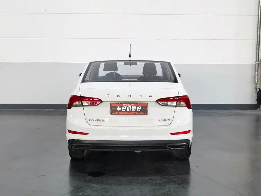 Skoda Rapid — фото 4