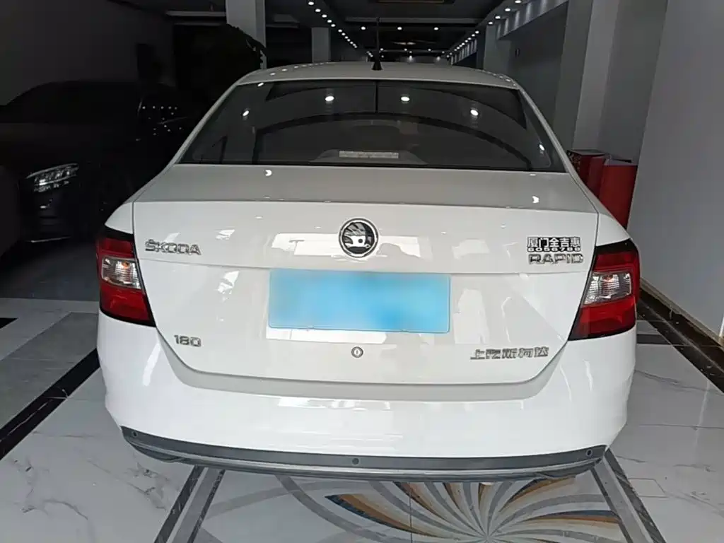 Skoda Rapid — фото 6