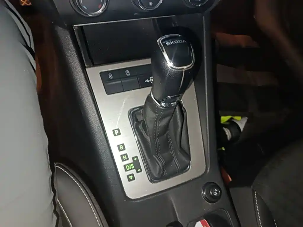 Skoda Octavia — фото 14