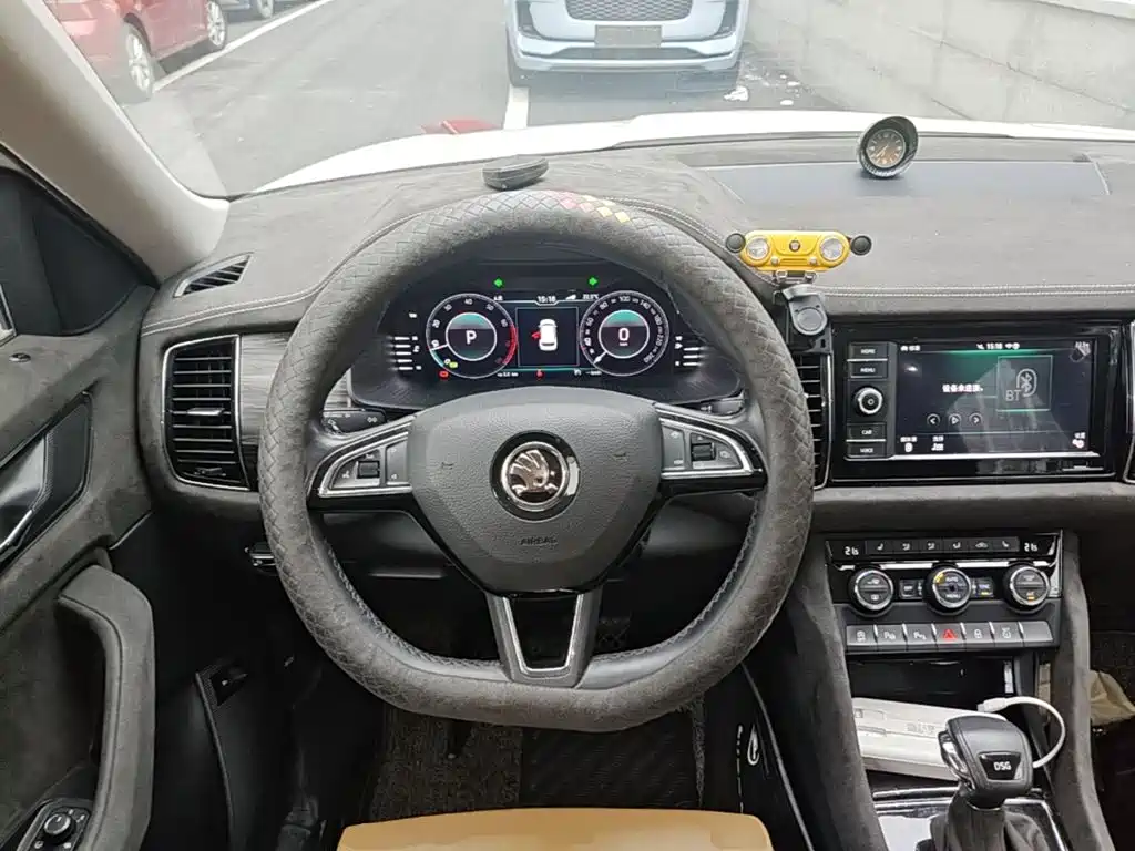 Skoda Kodiaq GT — фото 11