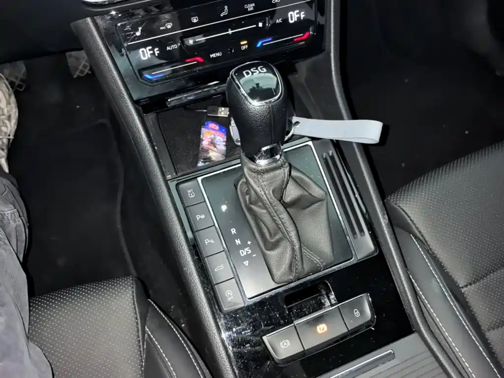 Skoda Superb — фото 14