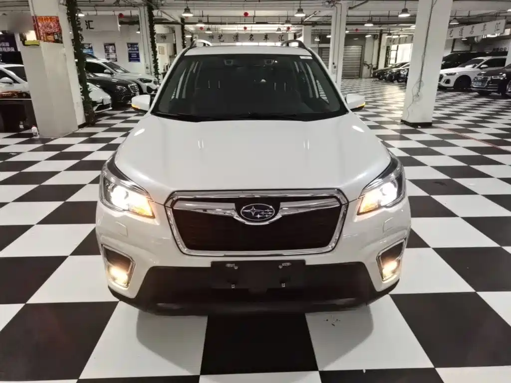 Subaru Forester — фото 3
