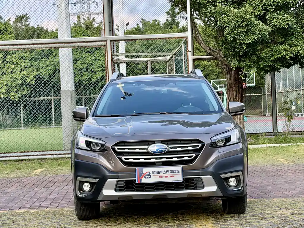 Subaru Outback — фото 3