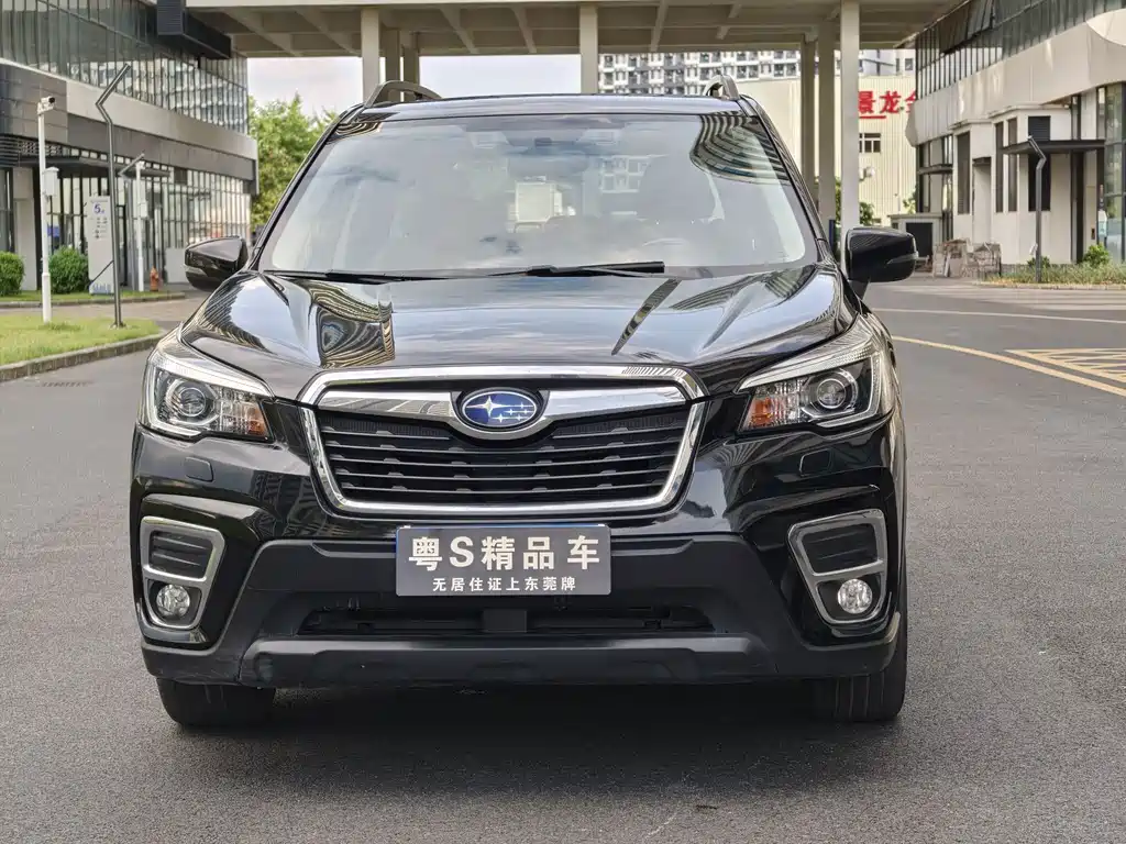 Subaru Forester — фото 2