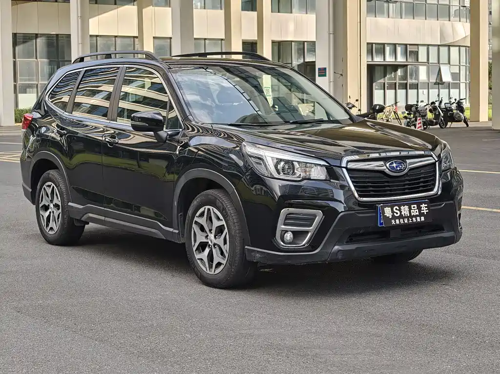 Subaru Forester — фото 3