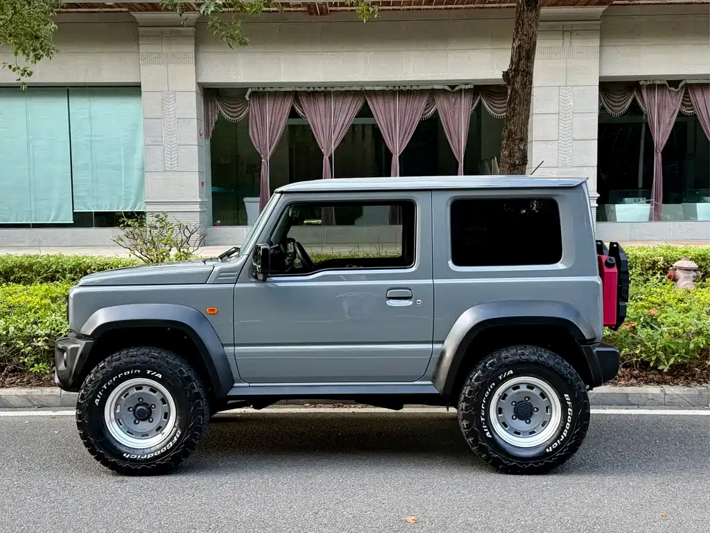 Suzuki Jimny — фото 3