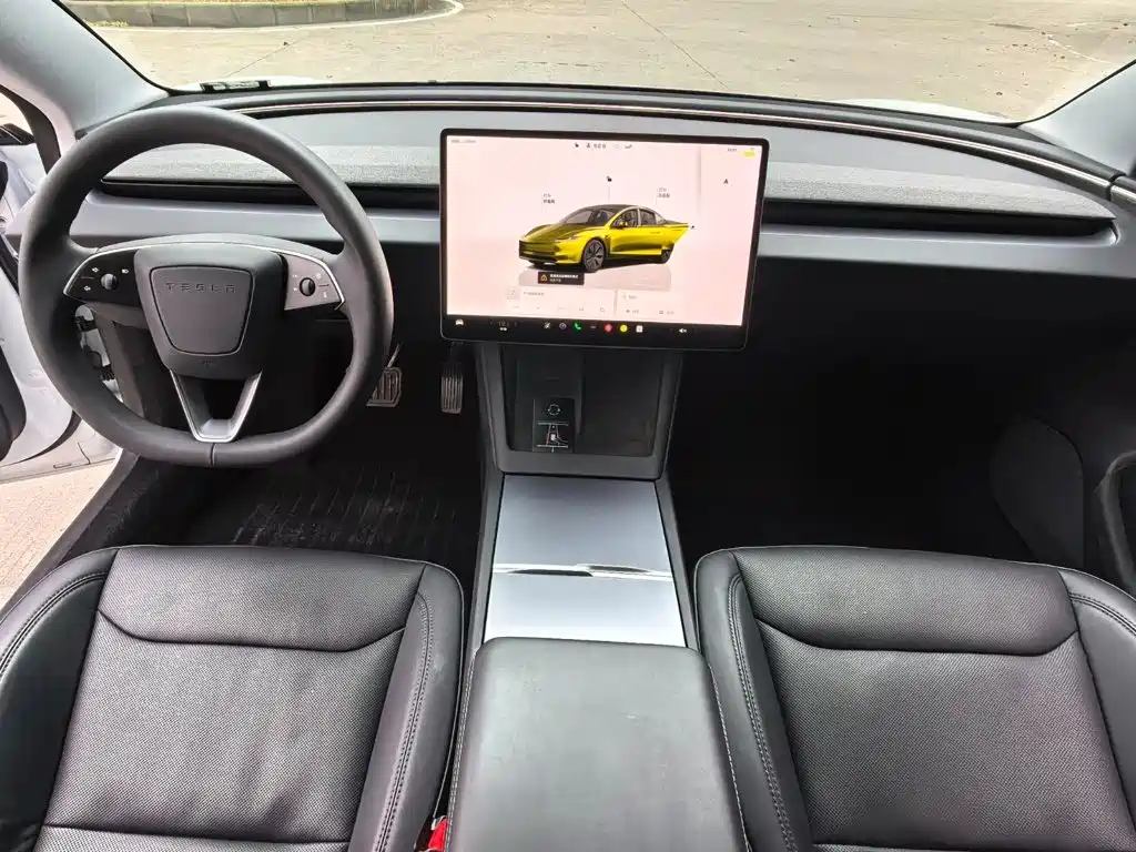 Tesla Model 3 — фото 6