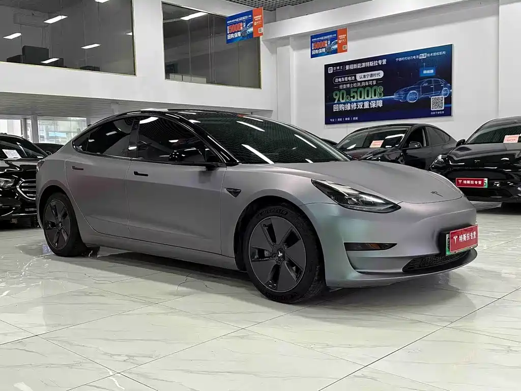 Tesla Model 3 — фото 3