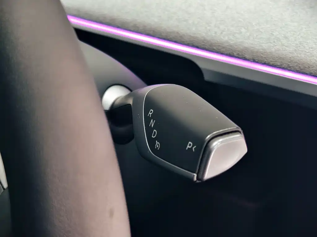 Tesla Model Y — фото 26