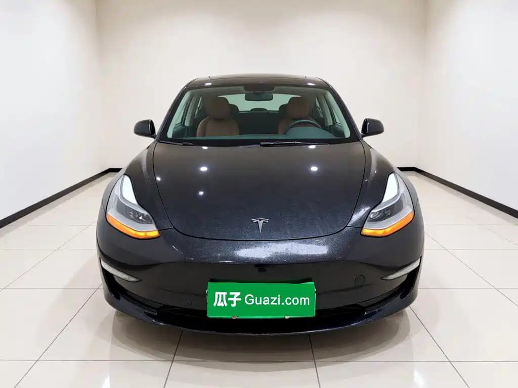 Tesla Model 3 — фото 2