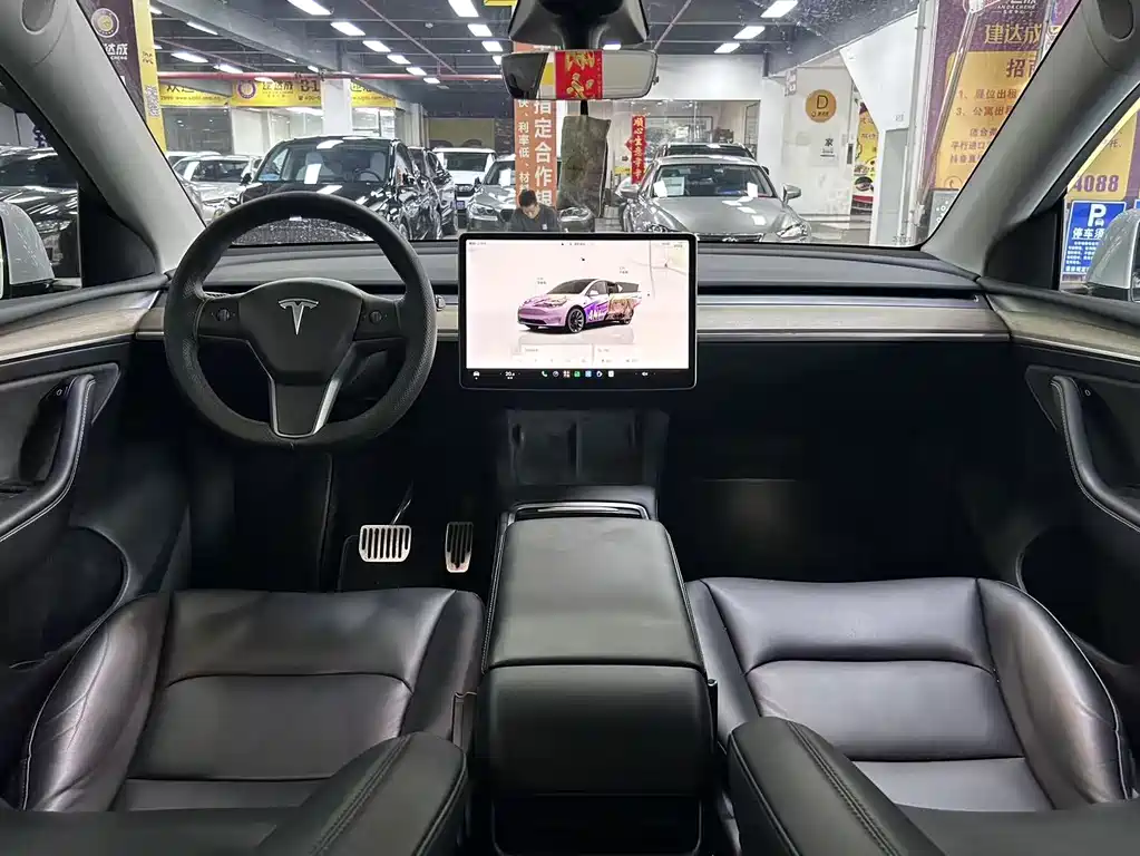 Tesla Model Y — фото 5
