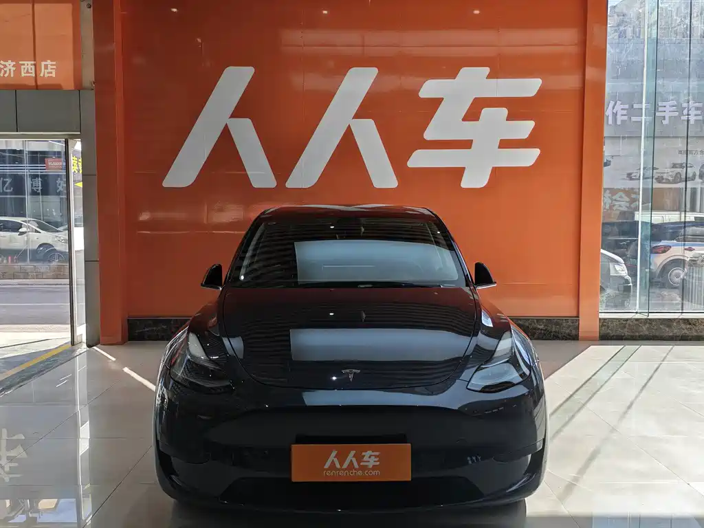 Tesla Model Y — фото 2