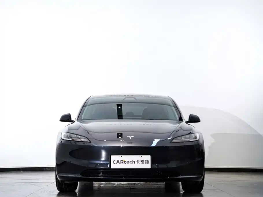 Tesla Model 3 — фото 4