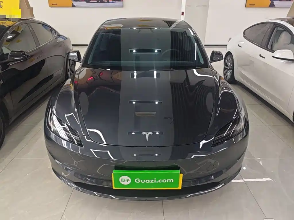 Tesla Model 3 — фото 3