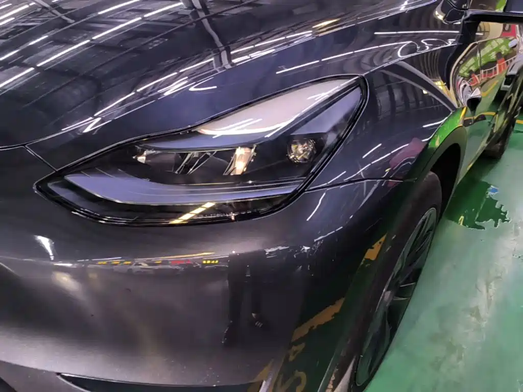 Tesla Model Y — фото 24