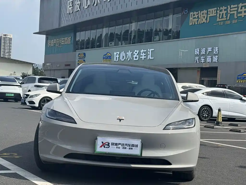 Tesla Model 3 — фото 2