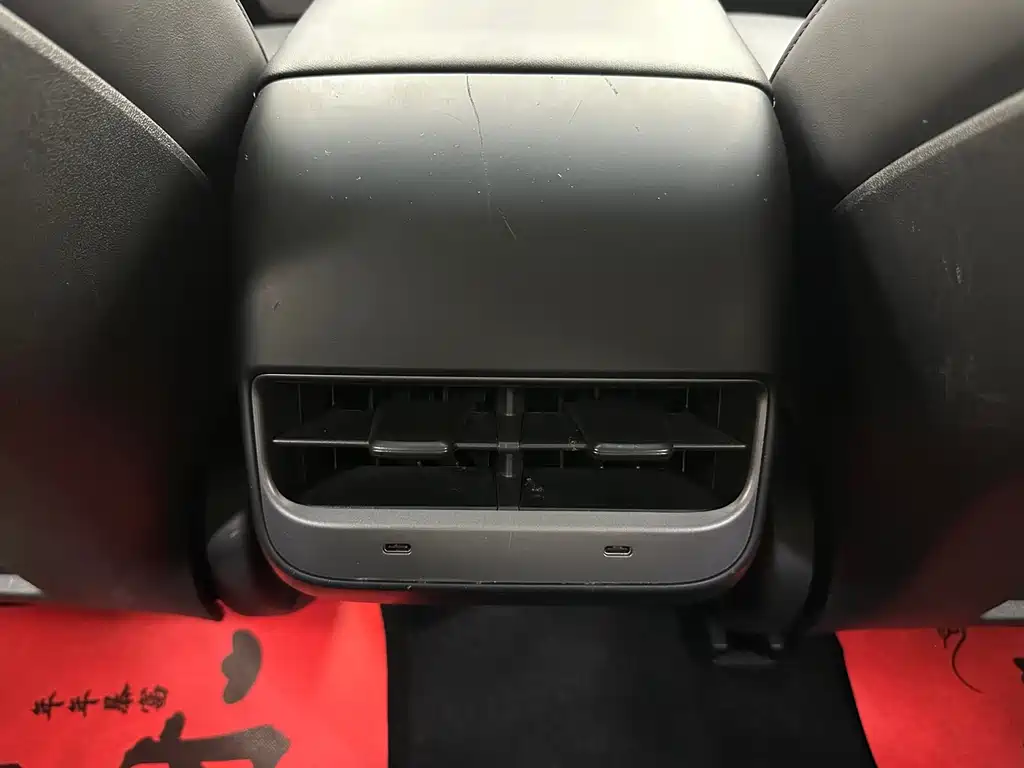 Tesla Model 3 — фото 19
