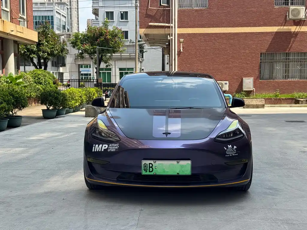 Tesla Model 3 — фото 2