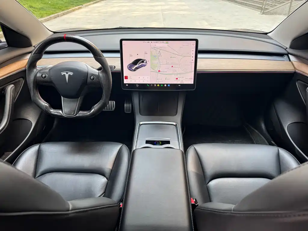 Tesla Model 3 — фото 9
