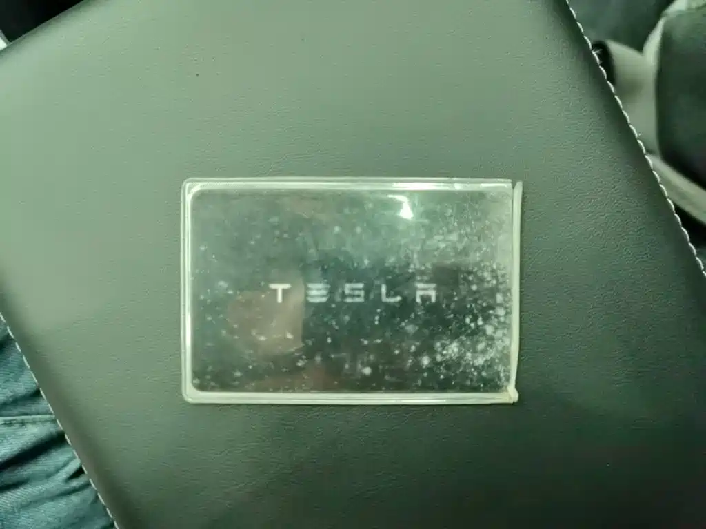 Tesla Model 3 — фото 9