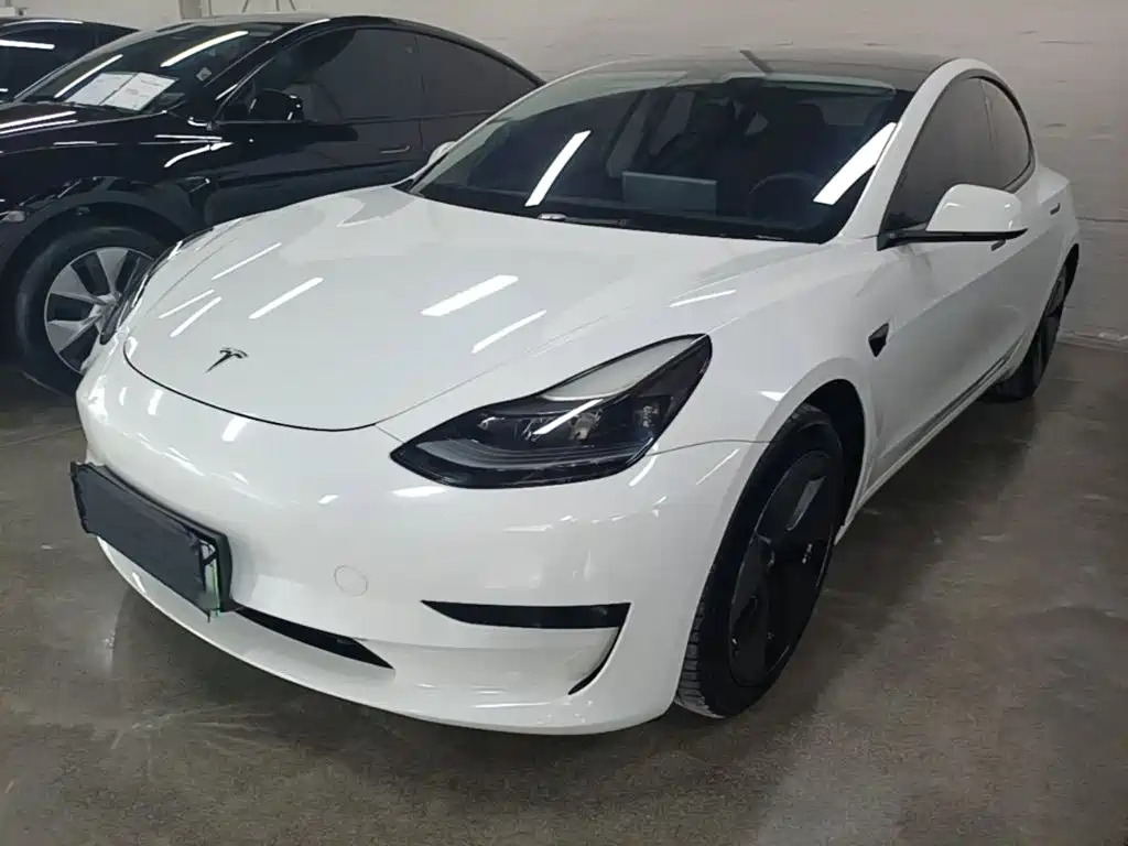 Tesla Model 3 — фото 2