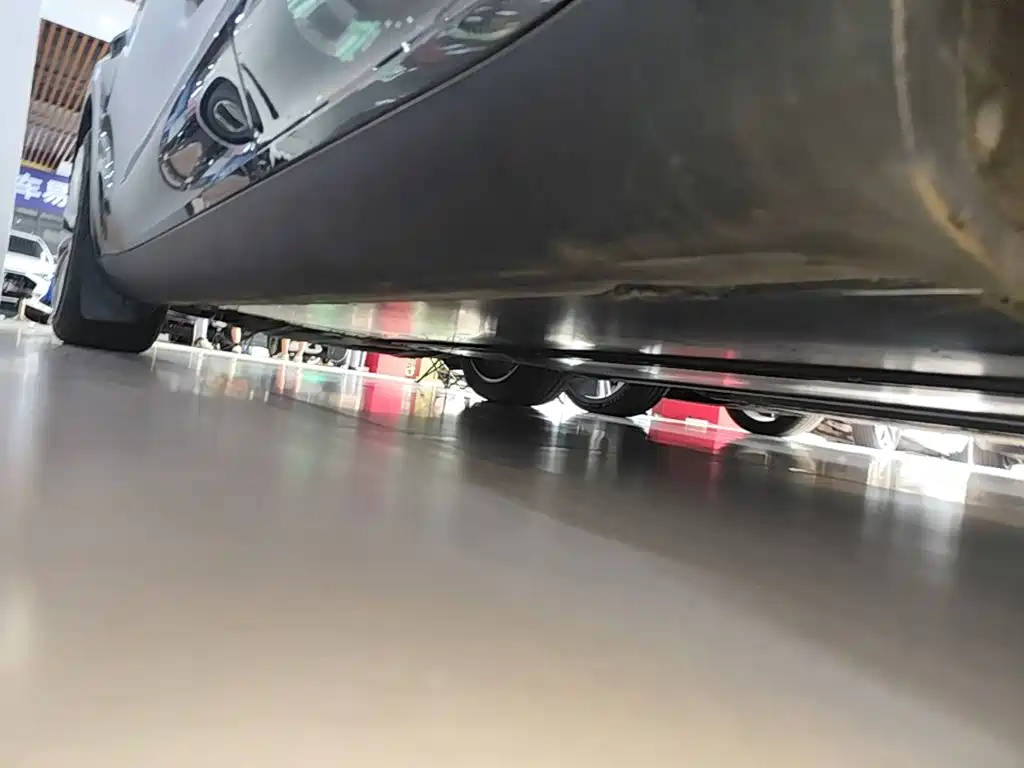 Tesla Model Y — фото 22
