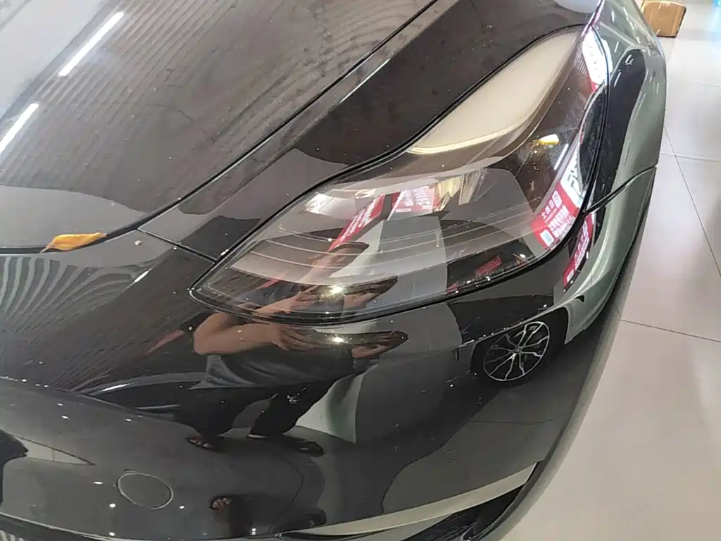 Tesla Model Y — фото 24
