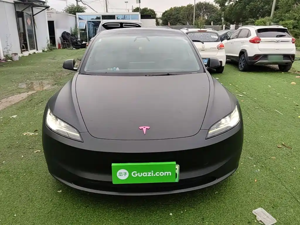 Tesla Model 3 — фото 3