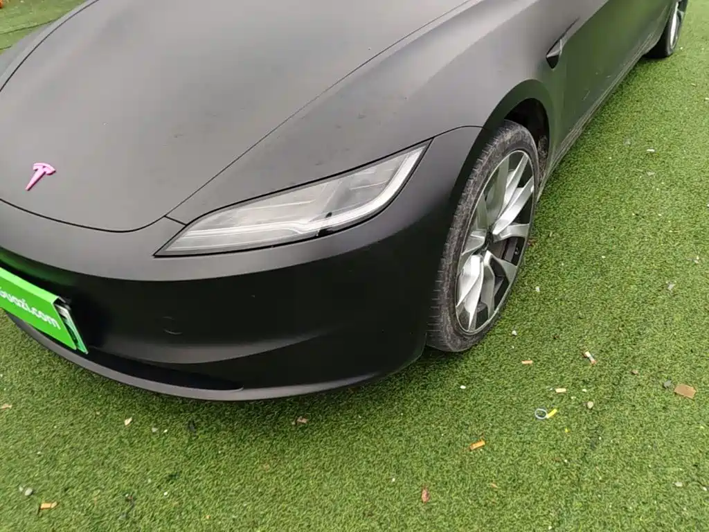 Tesla Model 3 — фото 24