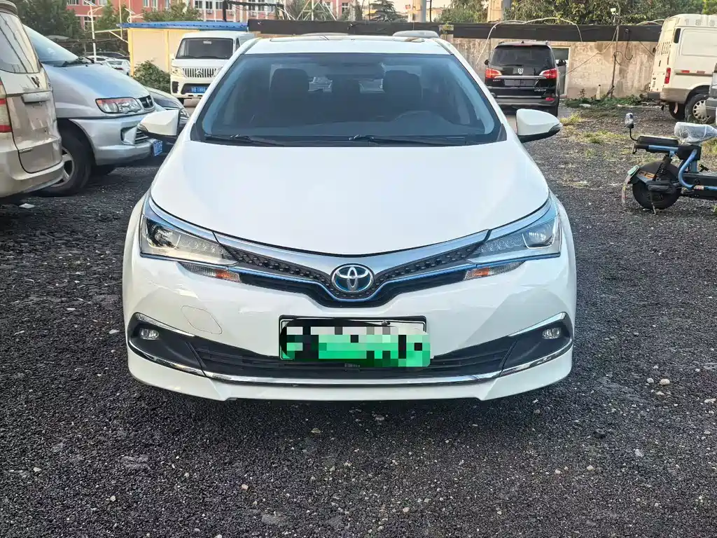 Toyota Corolla Hybrid — фото 3