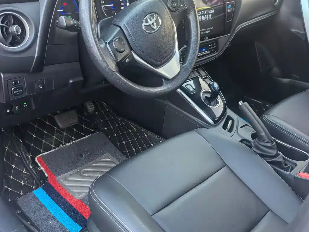 Toyota Corolla Hybrid — фото 5