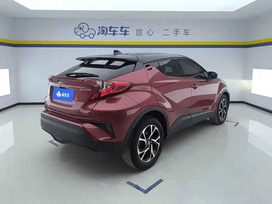 Toyota C-HR — фото 3