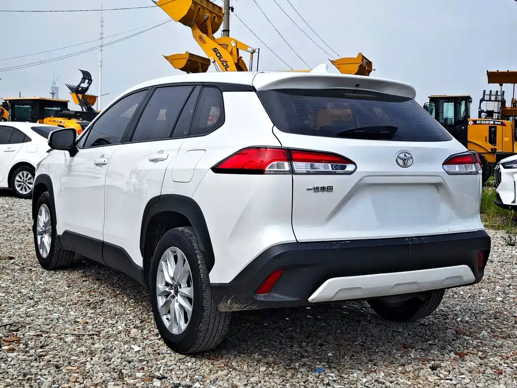 Toyota Corolla Cross — фото 3