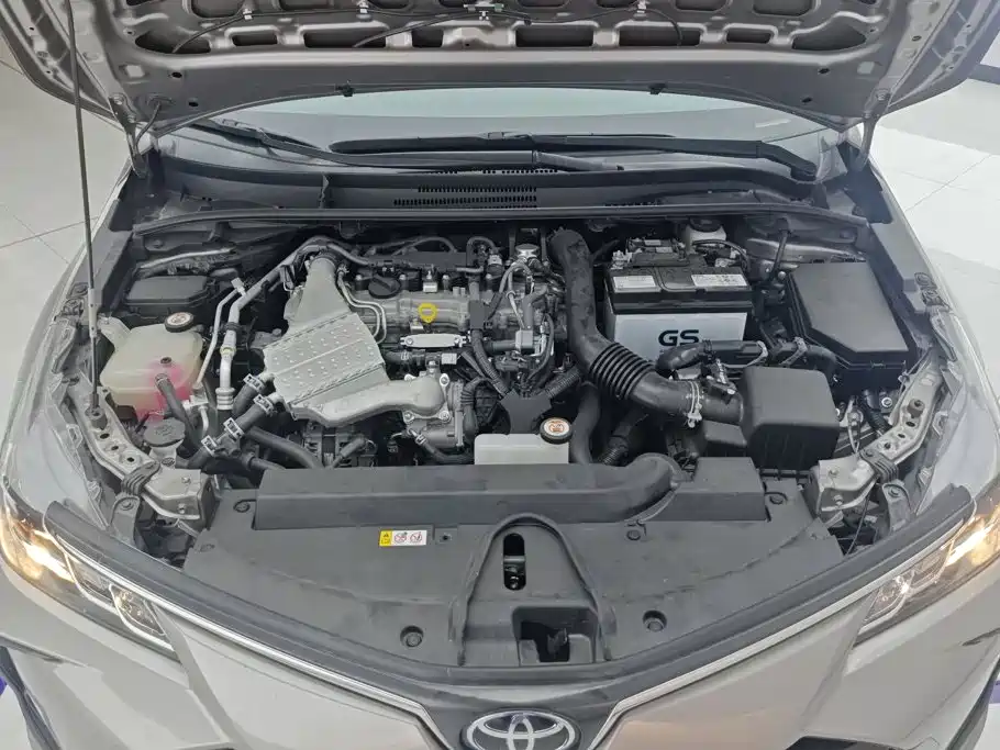 Toyota Corolla — фото 10
