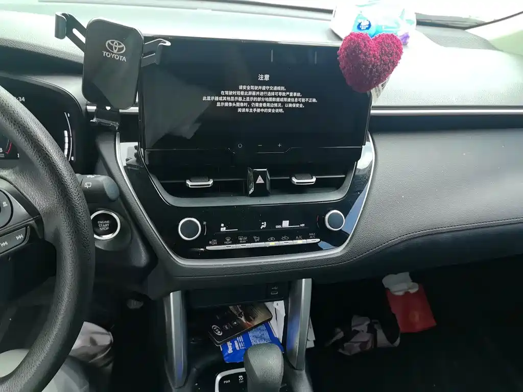 Toyota Corolla Cross — фото 14