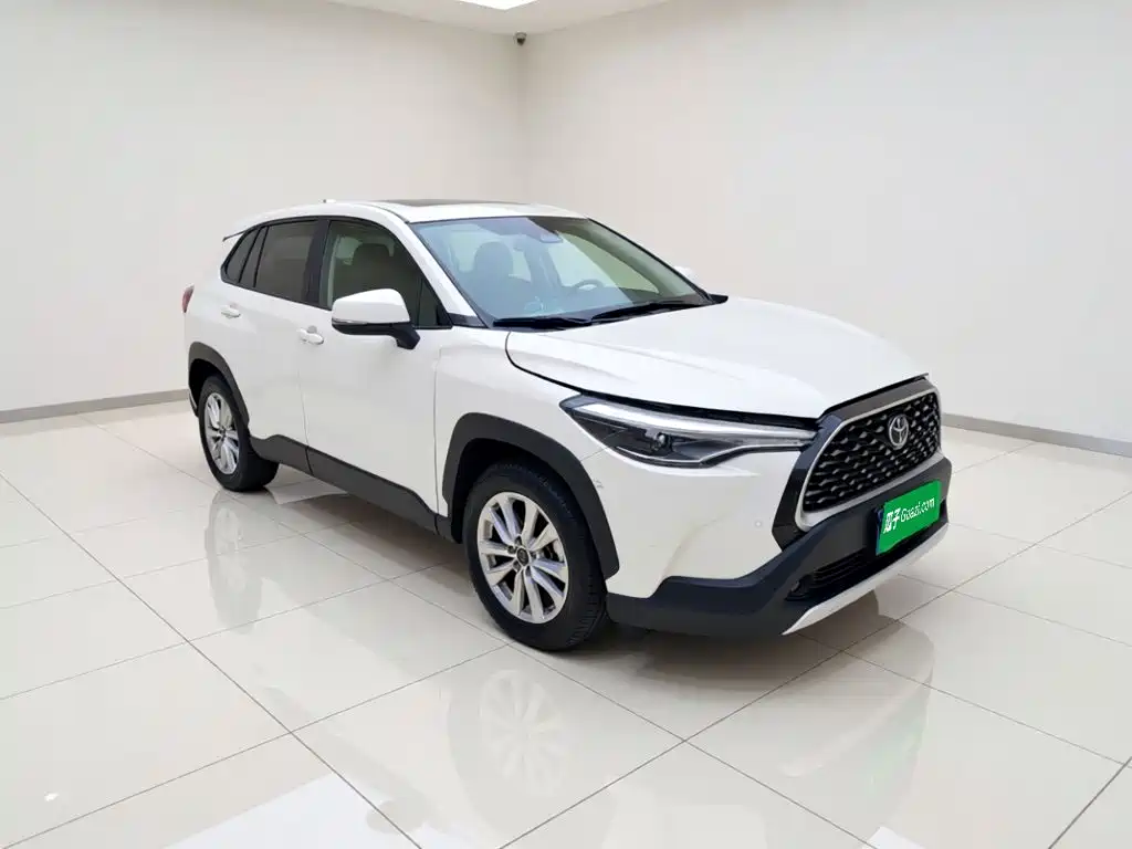 Toyota Corolla Cross — фото 3