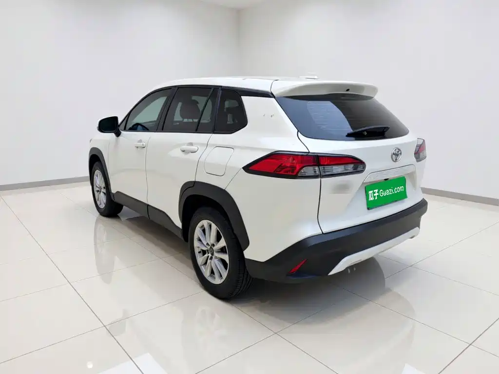 Toyota Corolla Cross — фото 4
