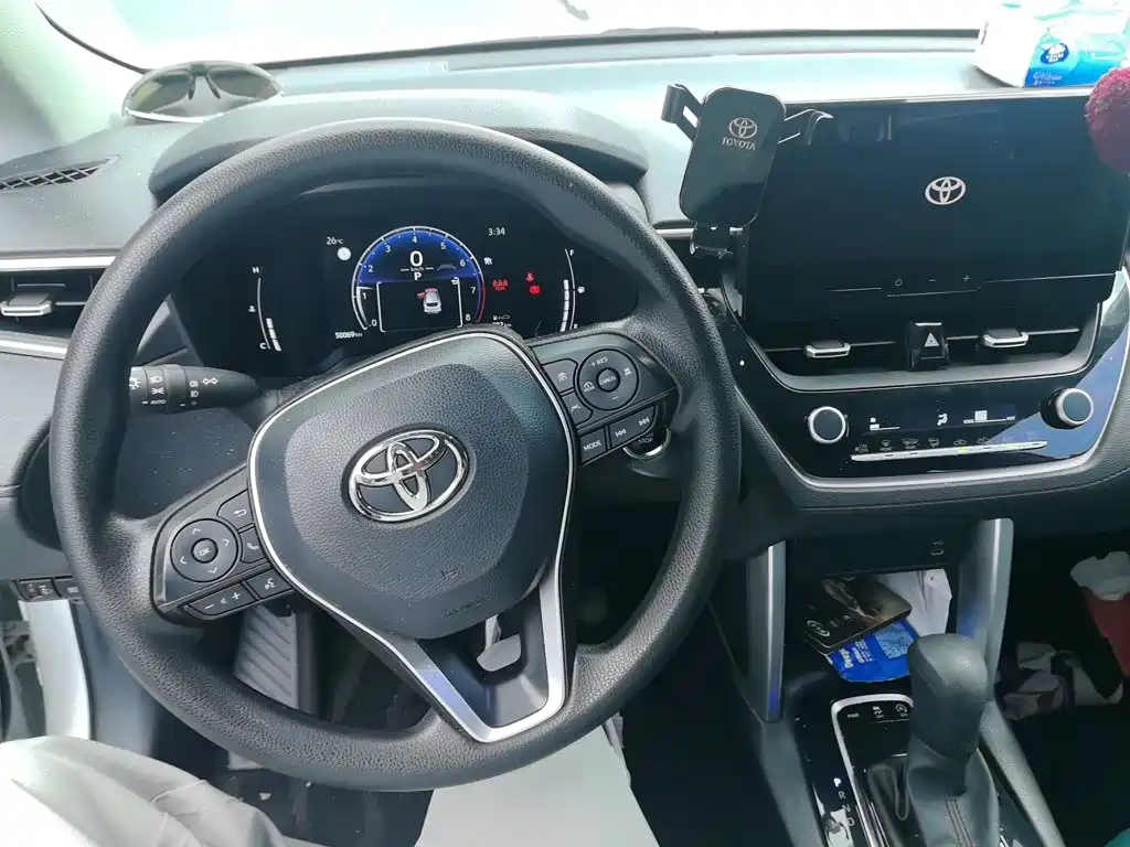 Toyota Corolla Cross — фото 10