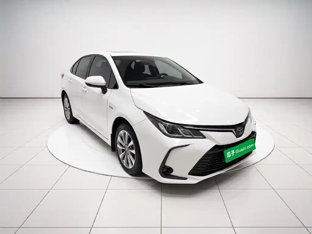 Toyota Corolla — фото 3